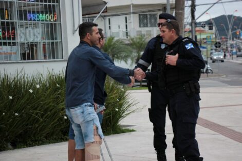 Policiamento comunitário de Balneário Camboriú chega ao bairro Municípios