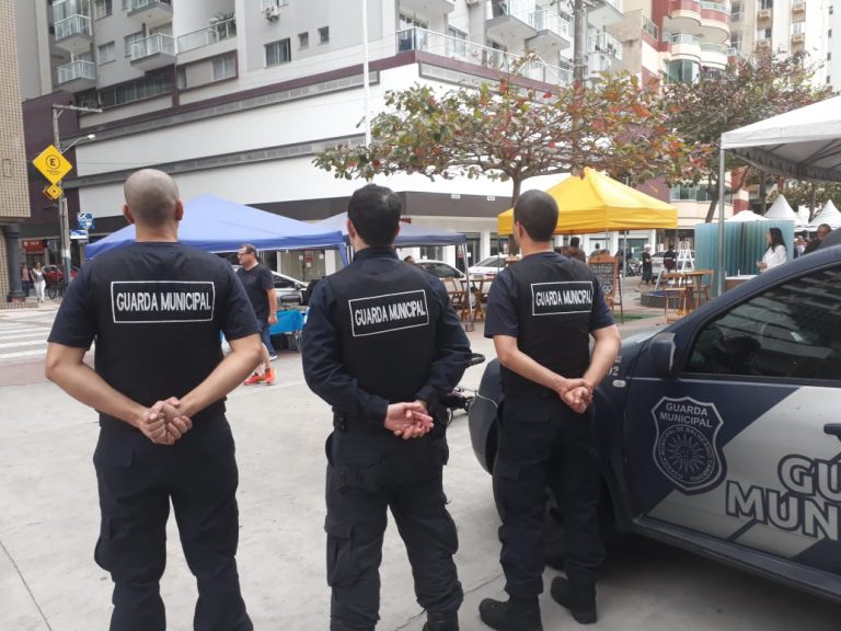 Guardas municipais em formação fazem estágio em Balneário Camboriú