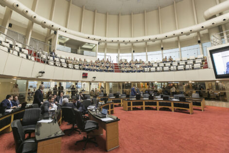 Deputados defendem na Alesc reposição salarial para forças de segurança