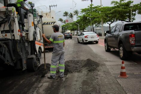 Obras de requalificação seguem na Avenida Atlântica em Balneário Camboriú