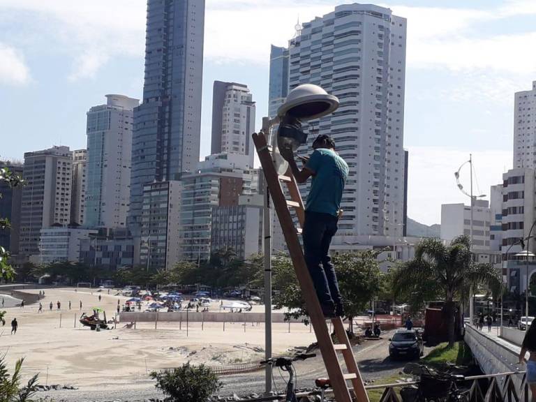 BC Big Wheel inicia obras de manutenção do Deck do Pontal Norte em Balneário Camboriú