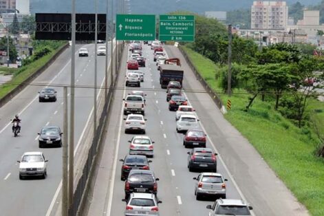 Reunião pública debate soluções para congestionamentos da BR-101 em Balneário Camboriú