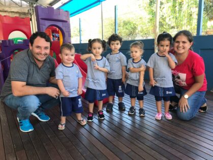 Alunos da Rede Municipal de Balneário Camboriú recebem uniformes de verão