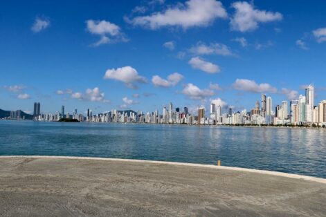 Praias de Balneário Camboriú apresentam balneabilidade positiva em relatório