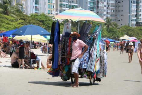 Sorteio de vagas para o comércio ambulante nas praias de Balneário Camboriú será nesta terça