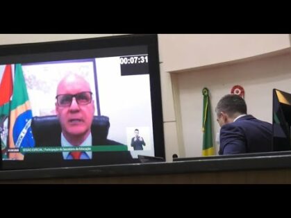 É Notícia – Deputados recebem secretário da Educação para tratar da volta às aulas – 01/09/20