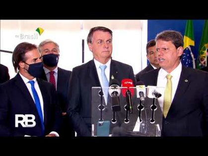 Bolsonaro e presidente do Uruguai se reúnem no Palácio da Alvorada