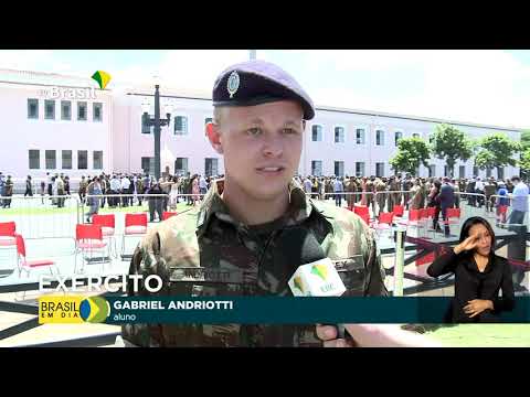 presidente-participa-de-cerimonia-de-ingresso-de-oficiais-no-exercito