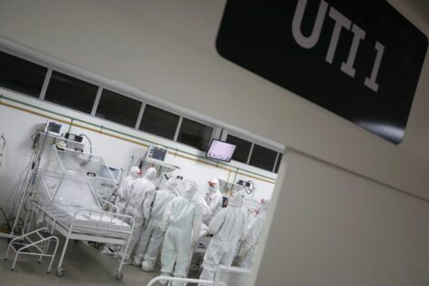 Ocupação de UTIs chega ao pior nível da pandemia, diz Fiocruz