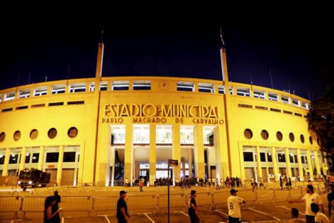 Fase vermelha não vai restringir futebol em São Paulo