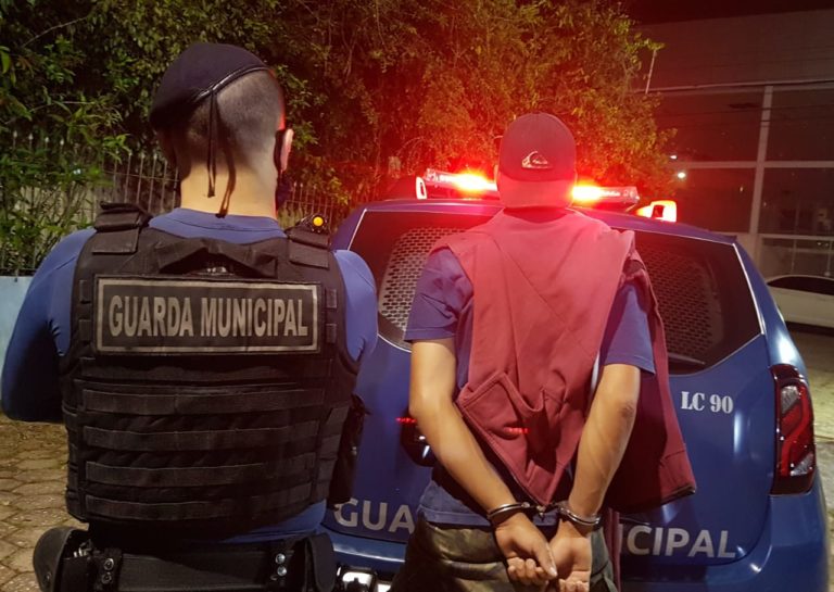 Ladrão que estava realizando diversos furtos em Balneário Camboriú é preso pela GM