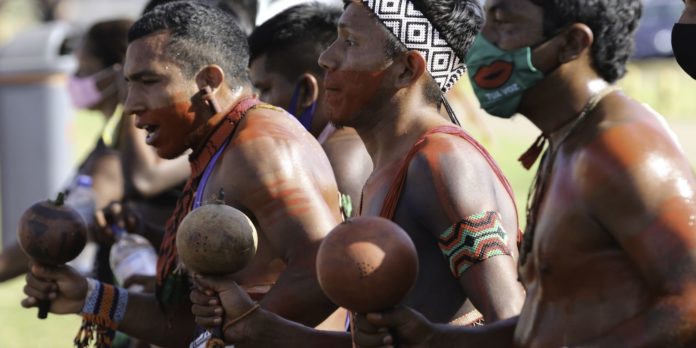 indigenas-voltam-a-protestar-em-brasilia-contra-marco-temporal