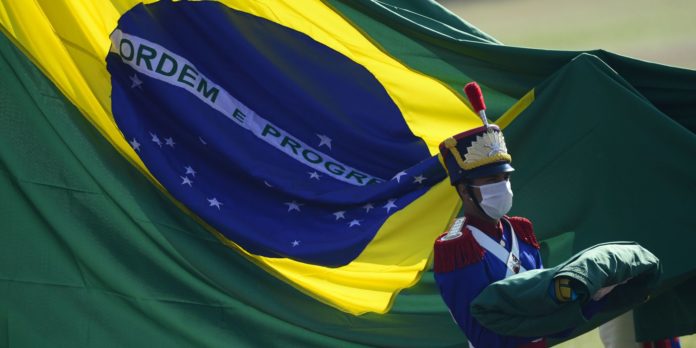 dia-da-independencia-tem-cerimonia-no-palacio-da-alvorada,-em-brasilia