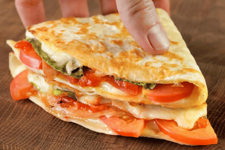 Tortilla Recheada Incrível e Fácil: A Receita Perfeita para um Lanche Rápido