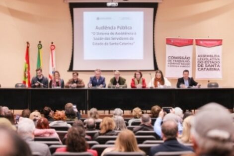 Governo e servidores públicos debatem gestão financeira e melhorias no SC Saúde