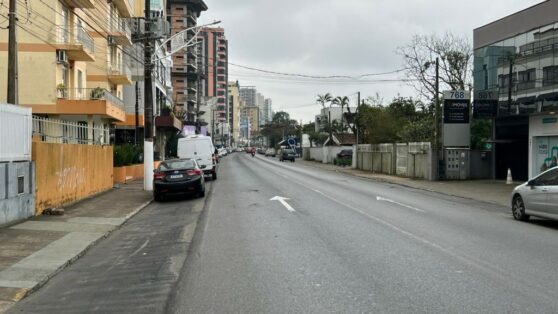 Programa Socioambiental da Casan inicia visitas na Avenida Nereu Ramos em Balneário Piçarras