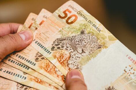 Prestadores de Serviço Podem Ganhar Até R$ 81 Mil com Pagamentos de Apenas R$ 71,60 Mensais