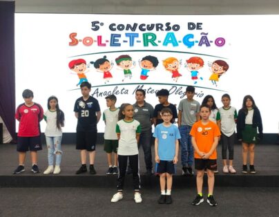 Camboriú realiza mais uma edição do Spelling bee: soletração em Inglês