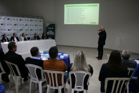 Secretário de Estado da Saúde participa de Plenária Regional da FACISC, em Maravilha