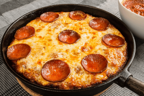 Pizza de Frigideira sem Leite: Praticidade e Sabor em Poucos Minutos