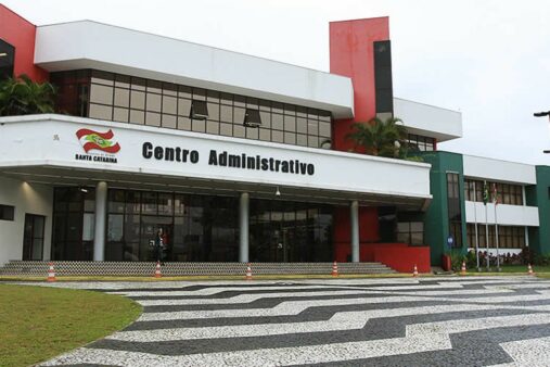 AVISO DE PAUTA: governador e entidades debatem infraestrutura em transporte durante o Santa Catarina Day em Brasília