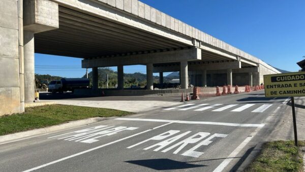 Liberado trânsito de veículos na parte inferior do Viaduto do Guamiranga