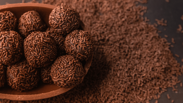 Receita de Brigadeiro Tradicional: Aprenda a Fazer o Melhor Doce Brasileiro