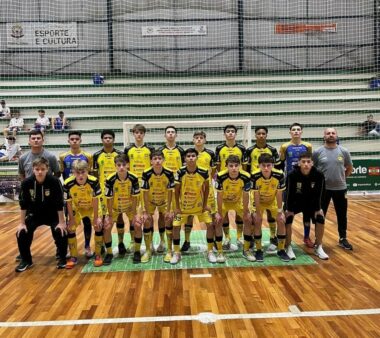 Escolas referências no futsal brasileiro participam da Olimpíada estudantil Catarinense