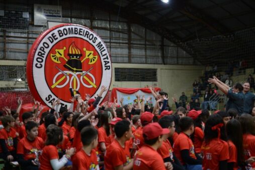 CBMSC certifica mais de 200 crianças no Programa Bombeiro Mirim, em Rio Negrinho