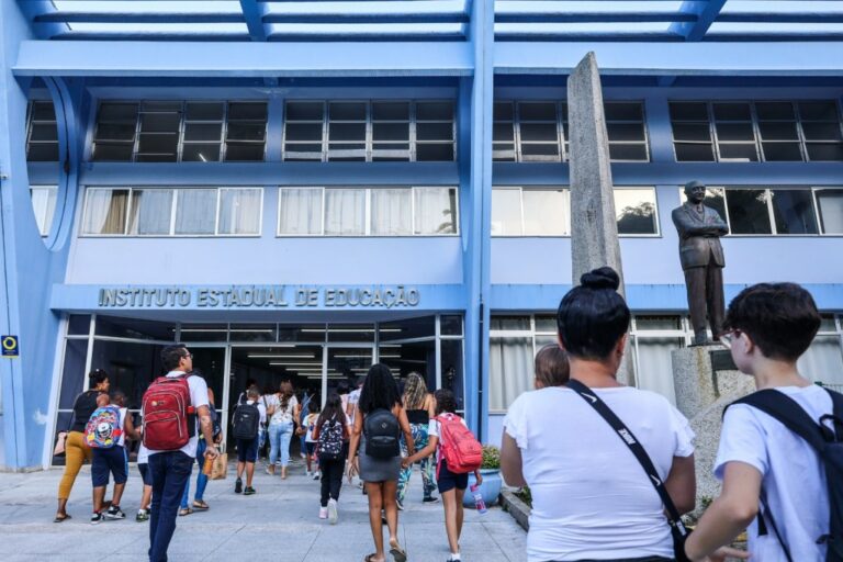 Governo do Estado anuncia período para avaliação institucional das escolas estaduais