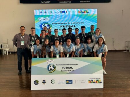 Presidente da Fesporte acompanha equipes catarinenses no campeonato brasileiro de futsal escolar em Brasília