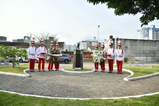 CBMSC 98 anos: bombeiros militares  que perderam a vida em serviço são homenageados 