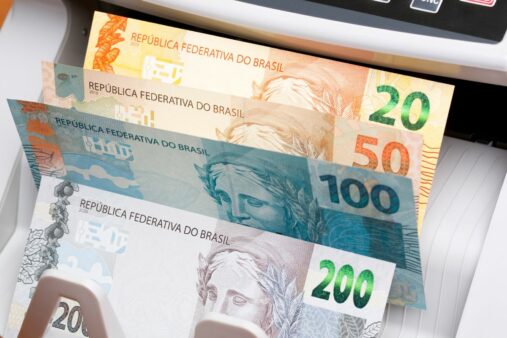 Caixa Libera R$ 1.412 em Dezembro: Confira Quem Tem Direito e Como Sacar