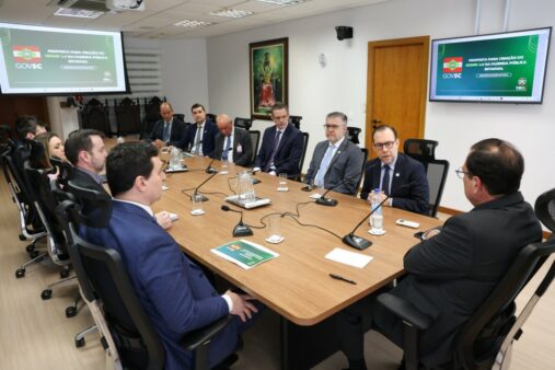 Comitiva da PGE/SC apresenta projeto de desjudicialização ao Tribunal de Justiça