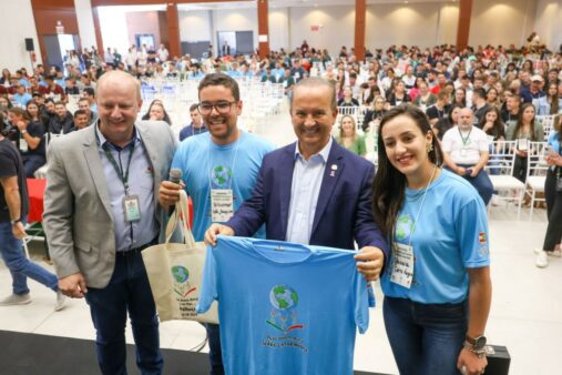 Governador afirma que a presença de jovens no campo e na maricultura fortalece modelo econômico de SC