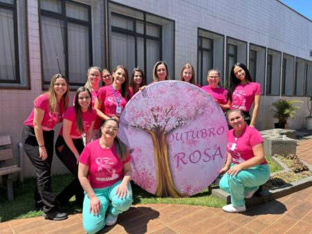 Outubro Rosa: Hospital Regional Terezinha Gaio Basso promove ações para pacientes e servidores