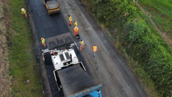 Restauração da SC-340 melhora tráfego e garante mais segurança em trecho urbano do Planalto Norte