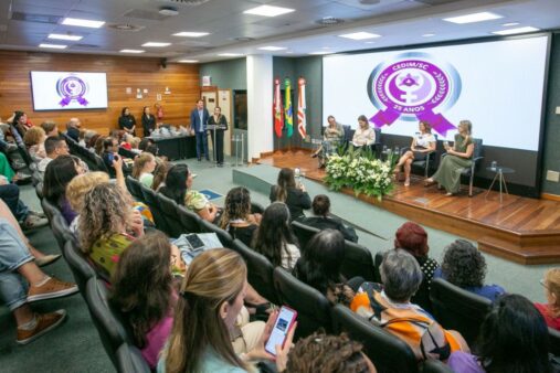 Cerimônia na Alesc marca os 25 anos do Conselho Estadual dos Direitos da Mulher de Santa Catarina