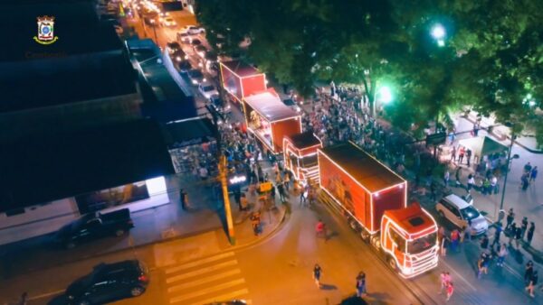 Caravana da Coca-cola irá iluminar Camboriú