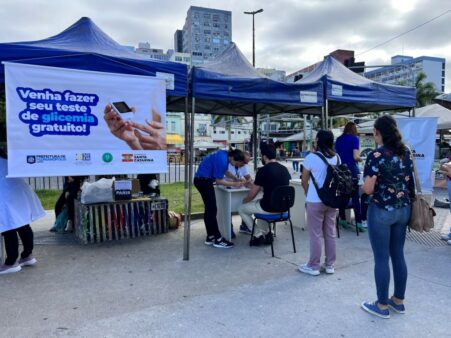 Sensibilização para prevenir diabetes atende 650 pessoas no centro de Florianópolis