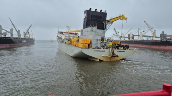 Porto de São Francisco do Sul dá início à dragagem do canal de acesso