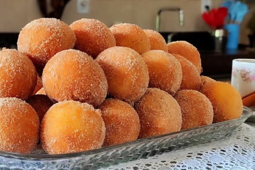 Bolinho de Chuva Redondinho e Muito Macio