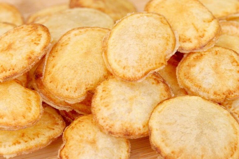 Chips de Batata Crocantes no Micro-ondas: Prontos em Minutos!