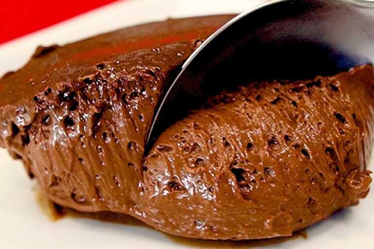 O Melhor Mousse de Chocolate: Cremoso, Fácil e Irresistível