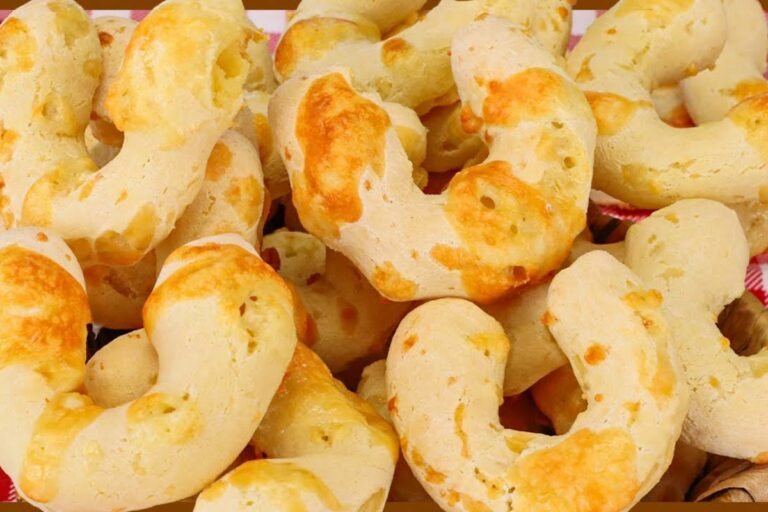 Delicioso Biscoito de Polvilho, Queijo e Fubá