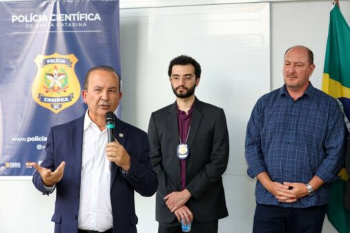 Jorginho Mello inaugura nova instalação para o trabalho de medicina legal da Polícia Científica em Chapecó