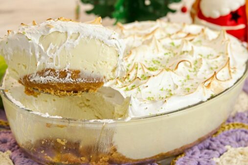 Torta Cremosa de Mousse de Limão Trufada na Travessa