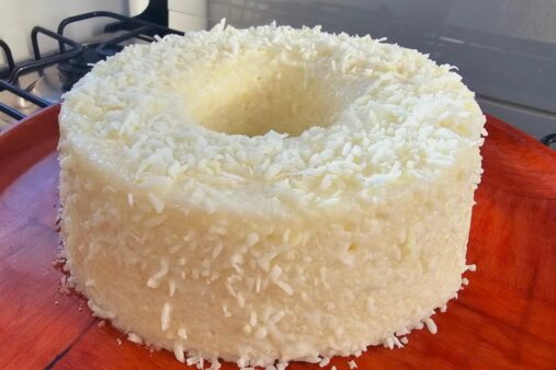 Receita de Bolo de Tapioca com Coco