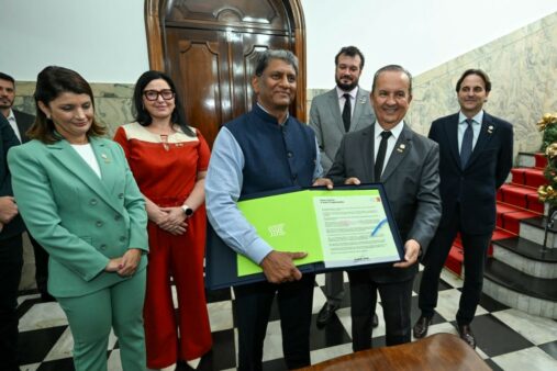 Governador recebe embaixador da Índia no Brasil para fortalecer relações comerciais e cooperações estratégicas em diversas áreas