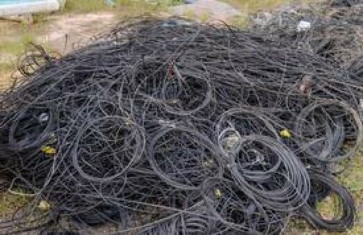 Balanço Cosip: Força-tarefa recolhe 7,5 toneladas de fios em um mês na Terceira Avenida